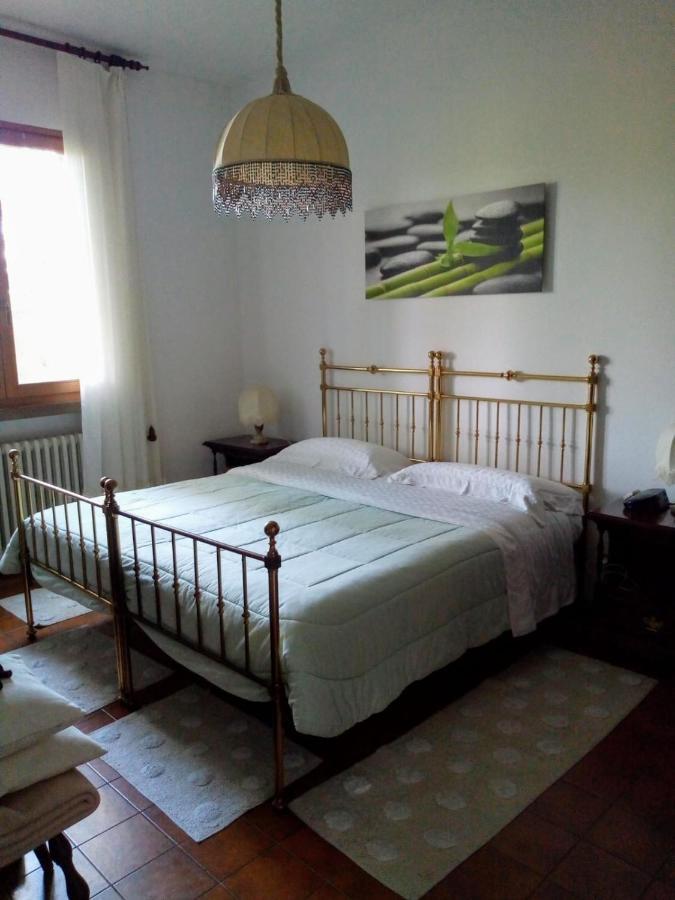 Casale La Pineta Apartamento Mombaroccio Exterior foto